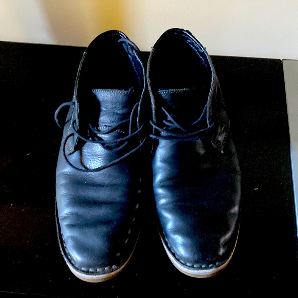 Used leather shoes in good condition as seen the photos